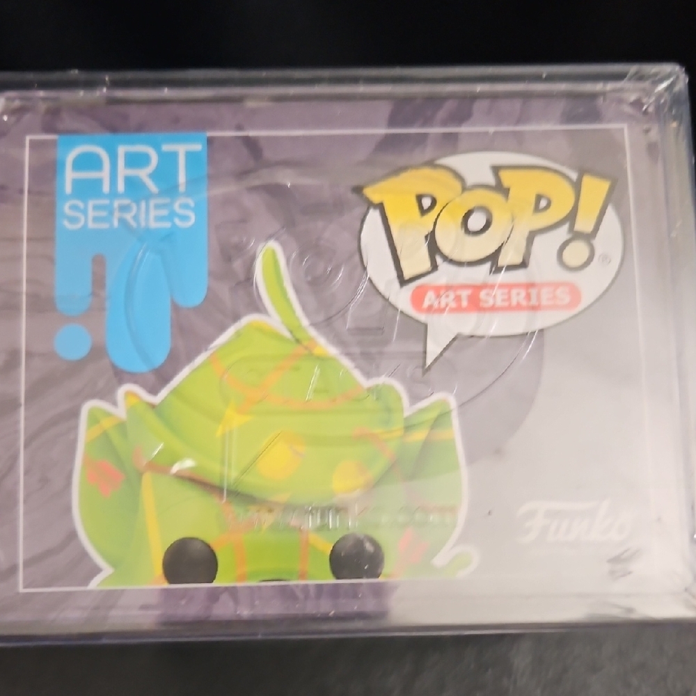 Funko Pop Art Series Disney Robin Hood Green Vinyl Figure - Picture 5 of 6